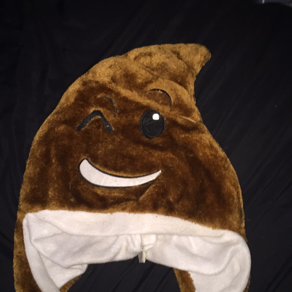 Poop hat 💩🤣